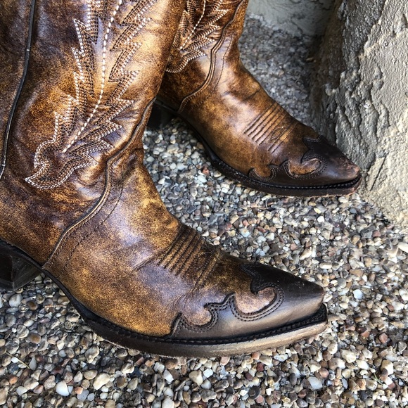 Nocona Distressed Cowboy Boots - Picture 3 of 11